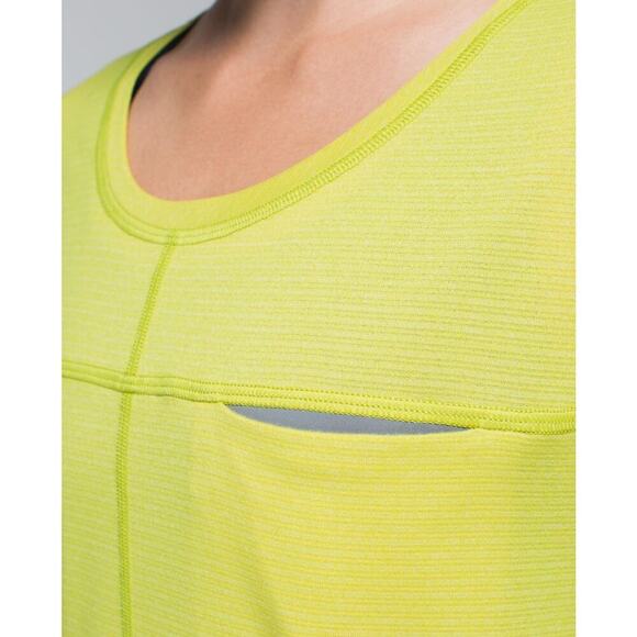 Lululemon Run Away Tee Heathered Almost Pear Short Sleeve Workout Shirt Sz 6 / 8 - Picture 3 of 6